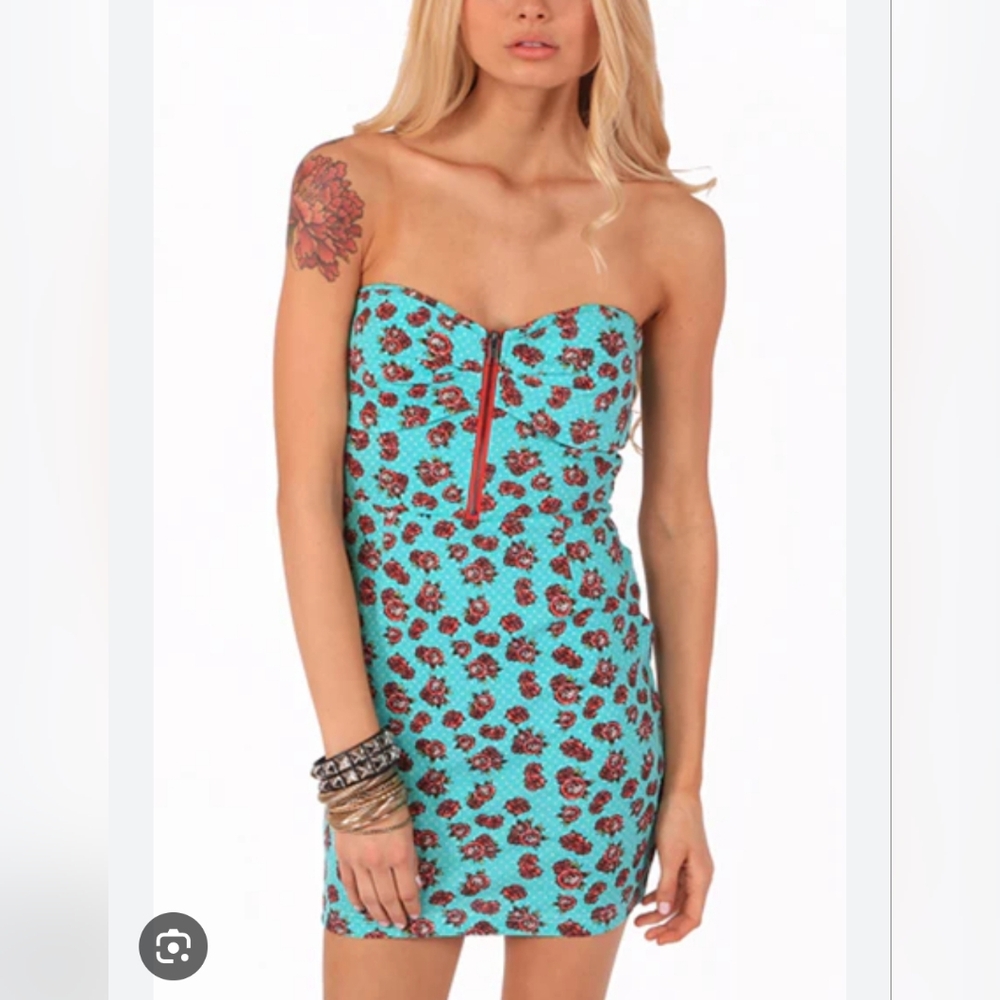 💥3/65$💥 Floral Strapless Dress in Blue
